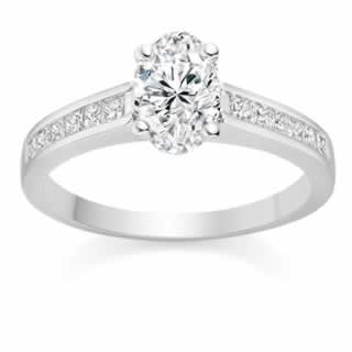Princess Cut Engagement Ring in 18K White Gold (0.66ct tw)